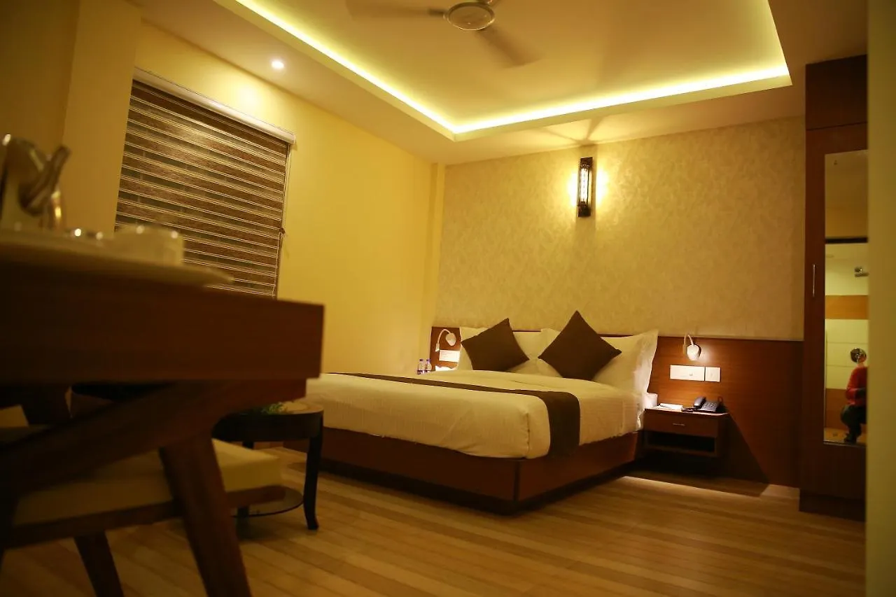 Hotel D'Chandelier Kochi