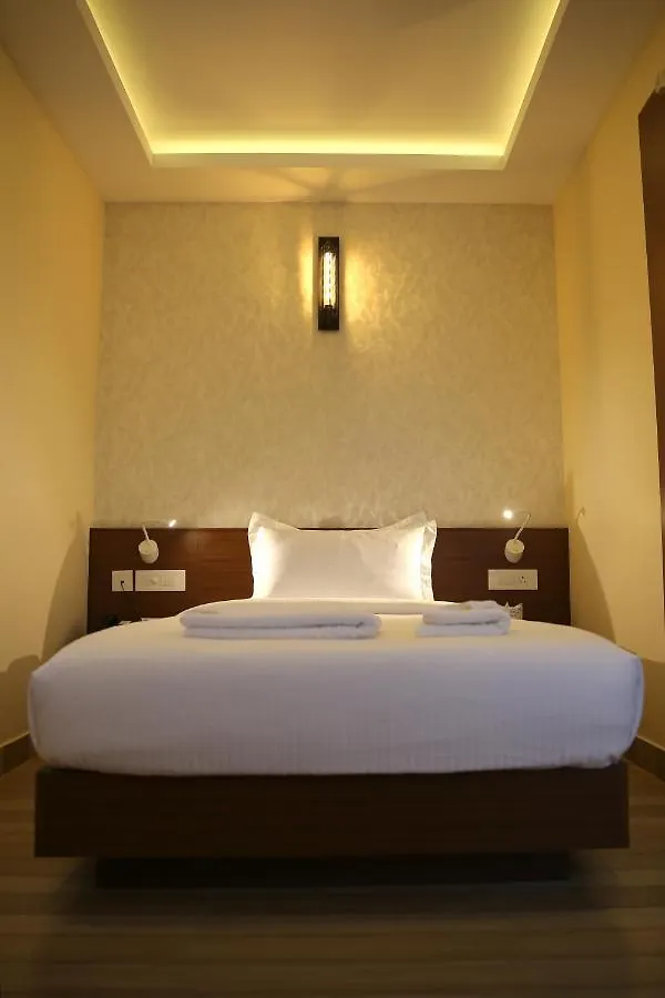 Hotel D'Chandelier Kochi