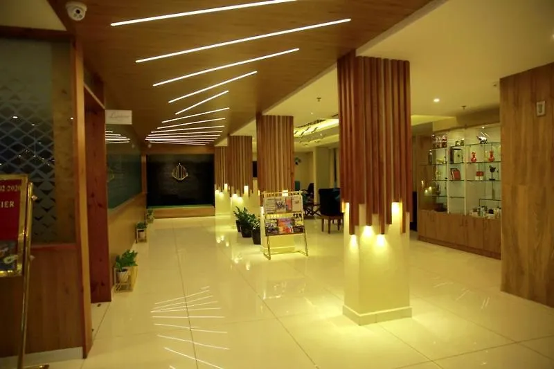 Kochi D'Chandelier הודו